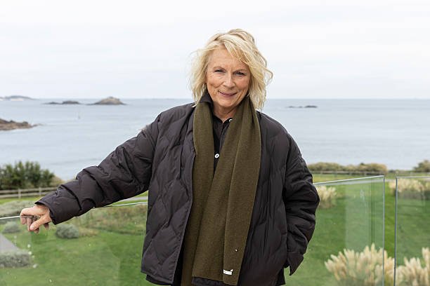 Jennifer Saunders